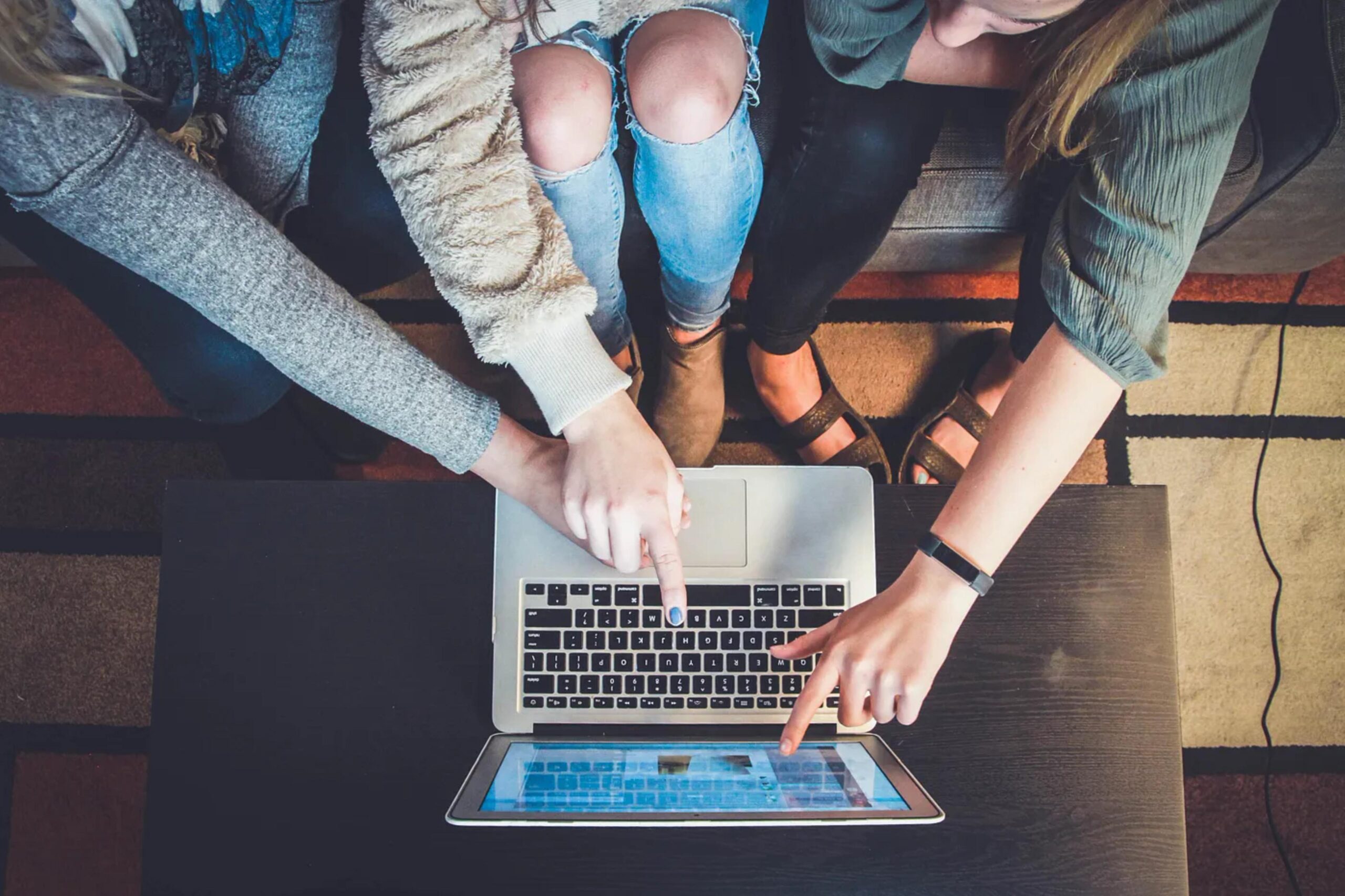 Group on laptop