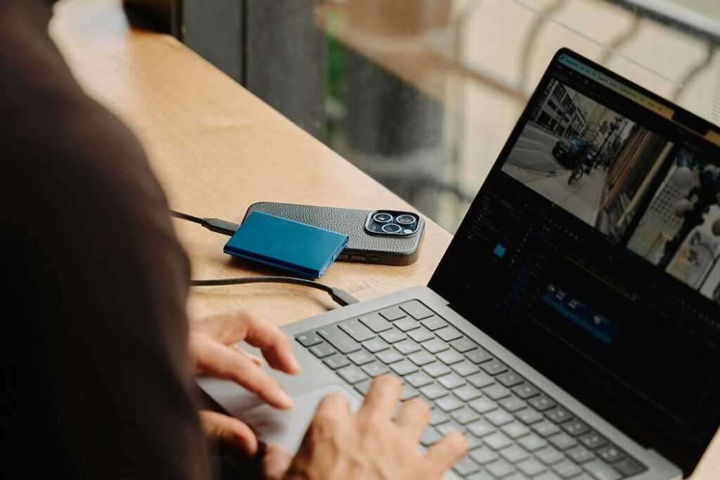 AI-Ready Context: Why Your Agents Don’t Need More Data, They Need to Understand It