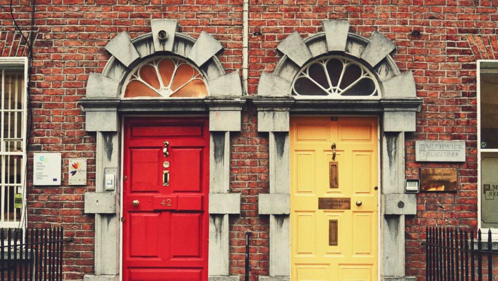 Data Lineage vs. Data Provenance: What’s the Difference?