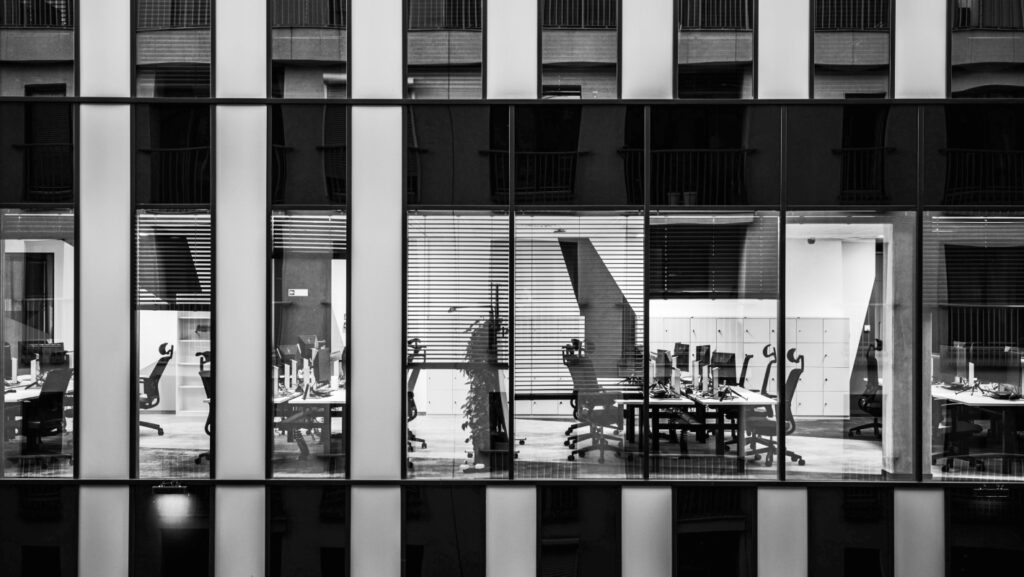 What Is a Business Context Layer? What It Holds and What It Changes